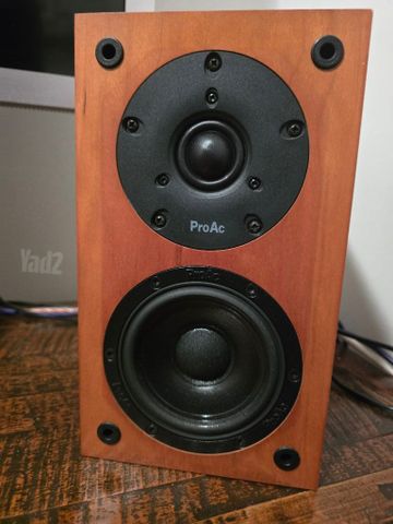 רמקולים ProAc 8