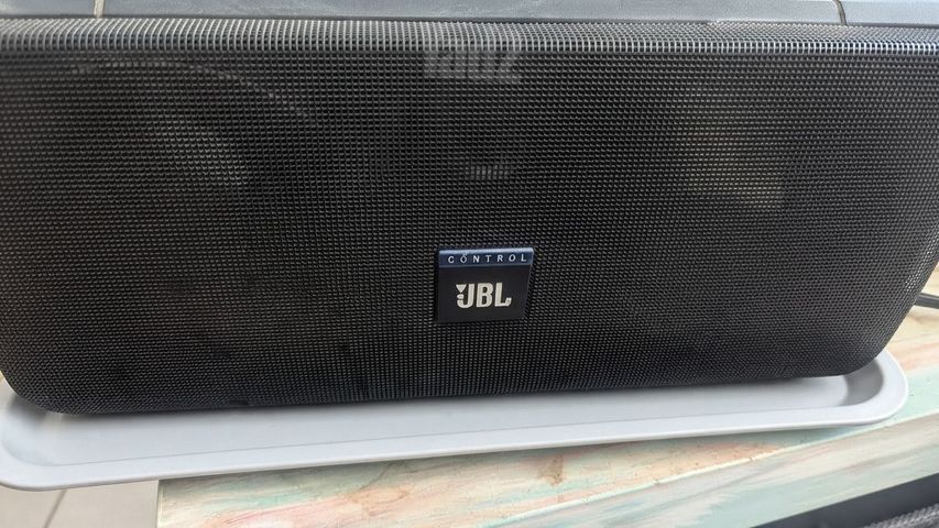 רמקול jbl control center