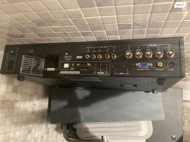 מקרן RUNCO VX-22D