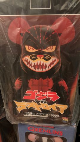 Be@rbrick 1000%