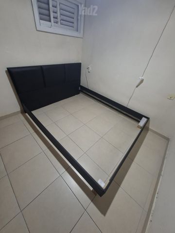 מיטה עם מסגרת 160/200