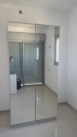 ארונות מראה