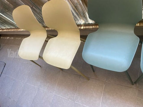 כיסאות