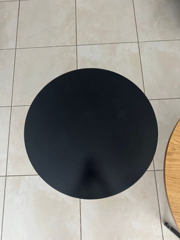 שולחן