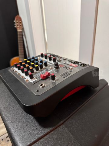 Allen & Heath ZED-6FX מיקסר