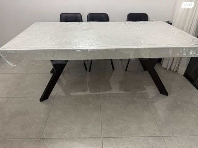 פינת אוכל איכותית