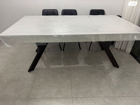 פינת אוכל איכותית