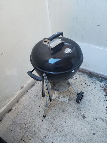 מנגל פחמים weber
