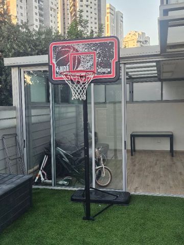 מתקן כדורסל