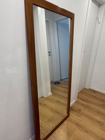 מראה מסגרת עץ