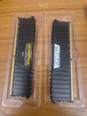 Corsair 64GB (2x32GB) DDR4