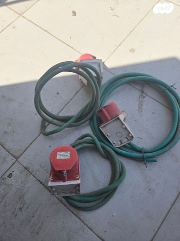 שקעים ומתגים