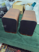 רמקולים q acoustics