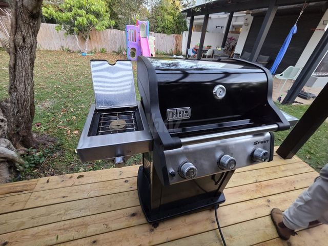 מנגל Weber