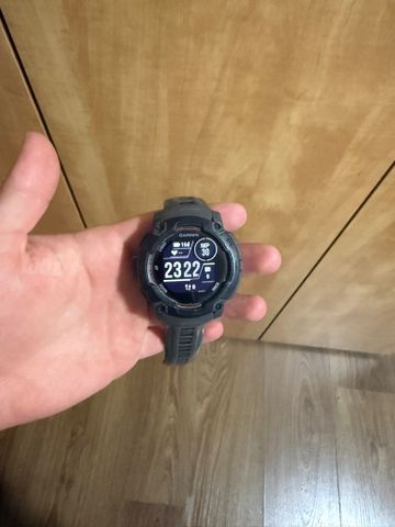 Garmin instinct E