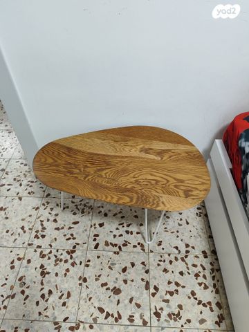 שולחן