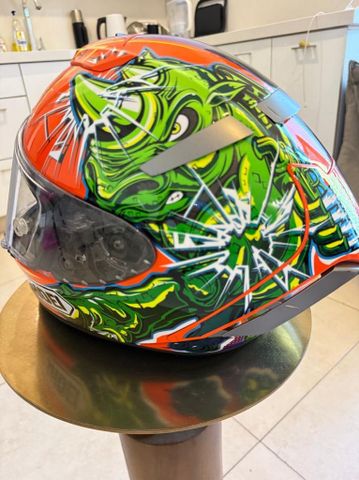 SHOEI X Fouteen size small