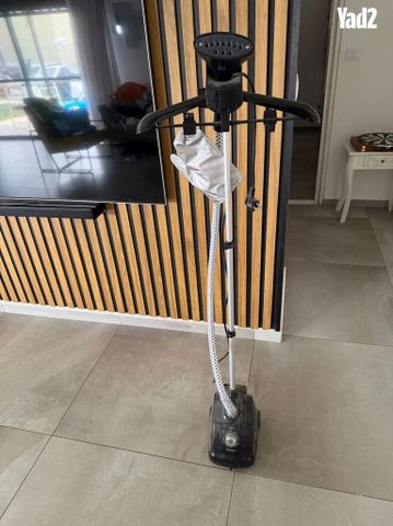 מגהץ עומד