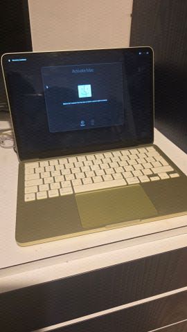 MacBook Neo