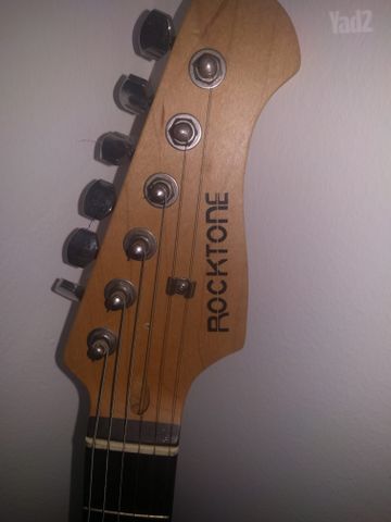 Rocktone ST-1 Stratocaster