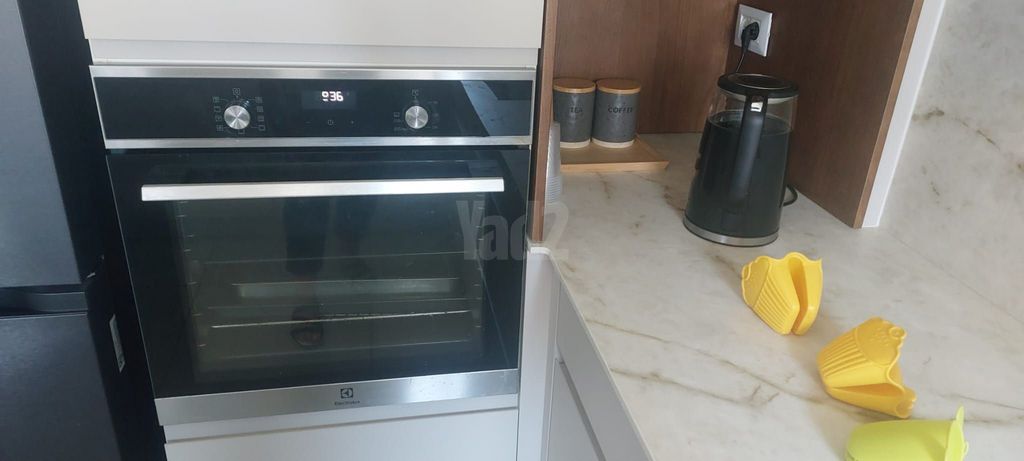 תנור בילד אין Electrolux