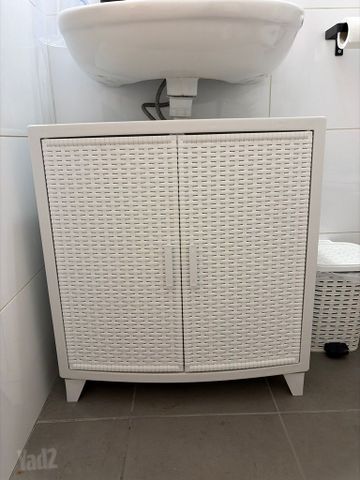 ארון אמבטיה