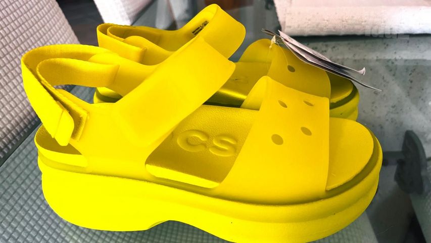 נעלי לנשים Crocs