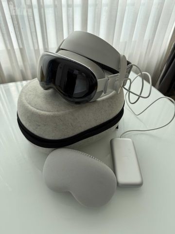 Apple Vision Pro - משקפי AR