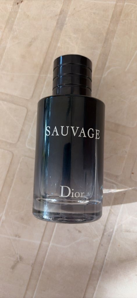 בושם לגבר Dior SAUVAGE