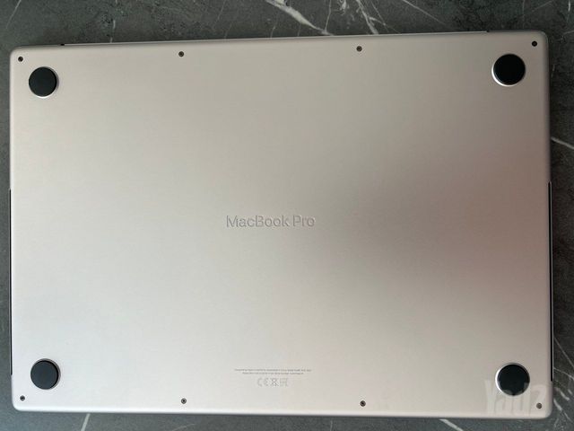 macbook pro m1 16gb 16 inch 21