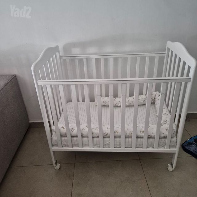 מיטת תינוק