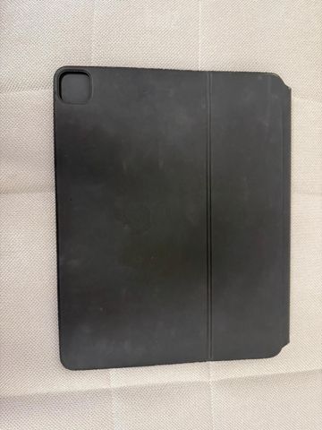 Magic Keyboard לאייפד פרו 12.9