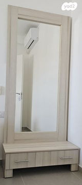 שידת מגירה + מראה