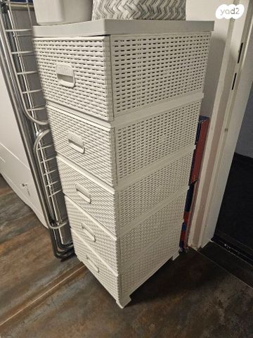 שידת מגירות