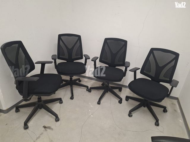 4 כיסאות מחשב