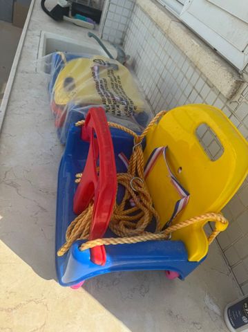 נדנדות ילדים