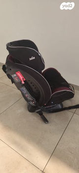 כיסא בטיחות לרכב של חב' Joie
