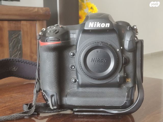 Nikon D5