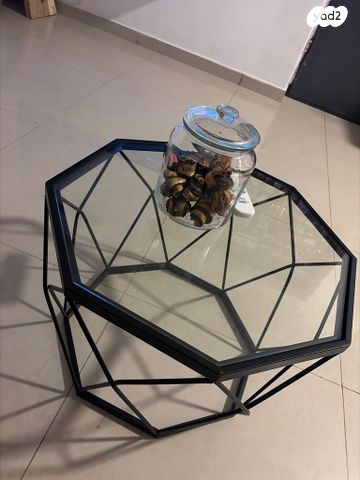 שולחן