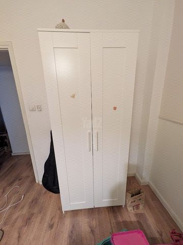 ארון IKEA BRIMNES