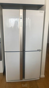 מקרר שנקנה ב 9000