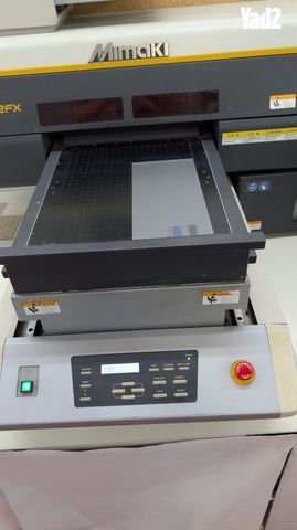 מכונת הדפסה UV