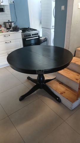 שולחן עגול נפתח