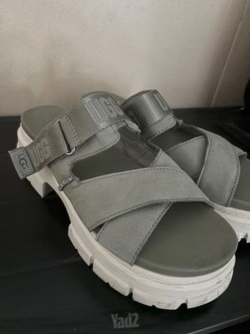 Ugg