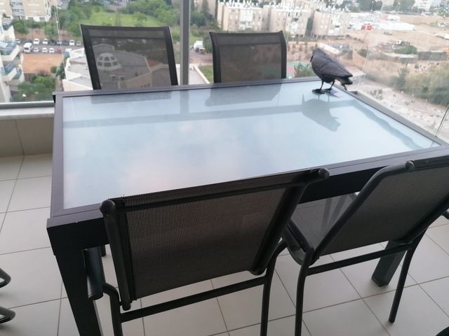 שולחן מרפסת