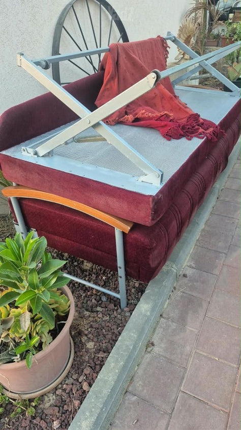 ספת נוער נפתחת