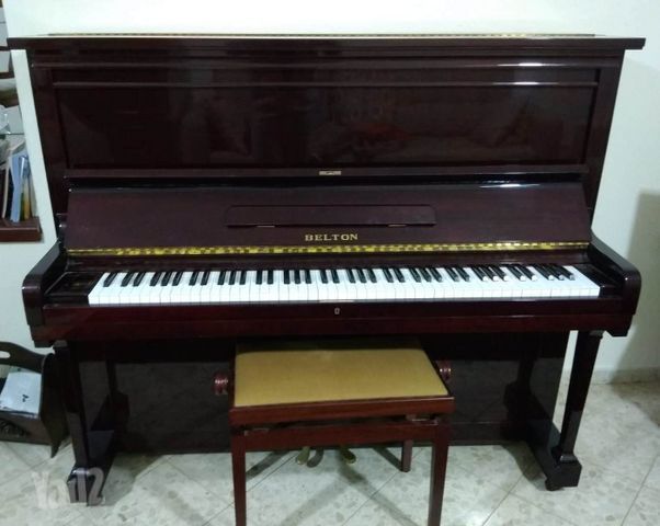 פסנתר BELTON