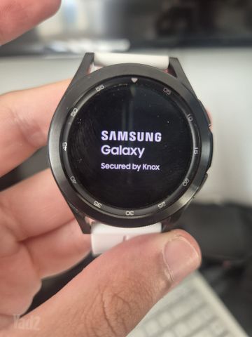 שעון חכם Samsung Watch4 42mm