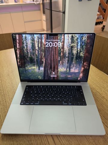 MacBook Pro 16 48gb כסוף