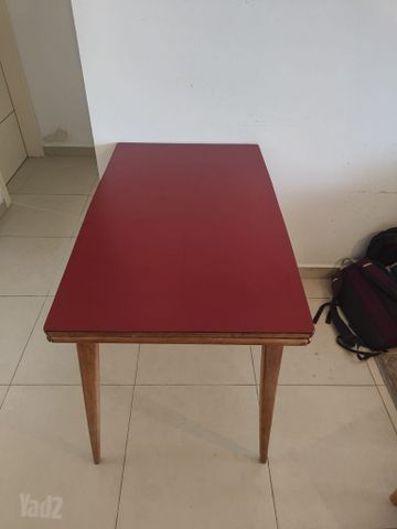 שולחן וינטג'